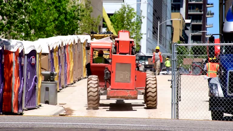 Best Portable Restroom Servicing (Cleaning and Restocking)  in Greenacres, CA